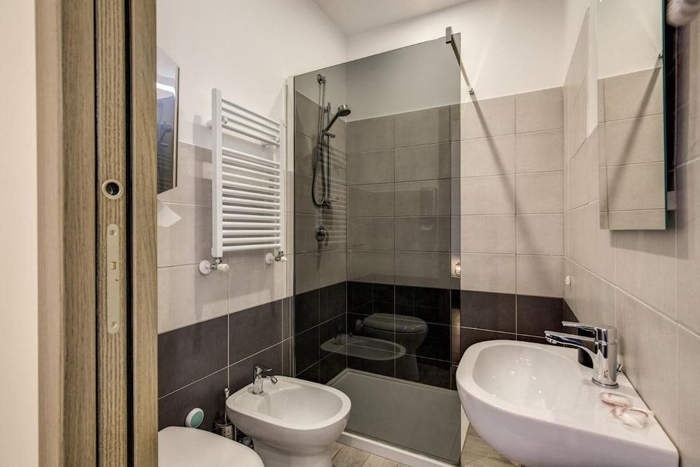 Floor 6 Boutique Rooms By Dot Suites 3*